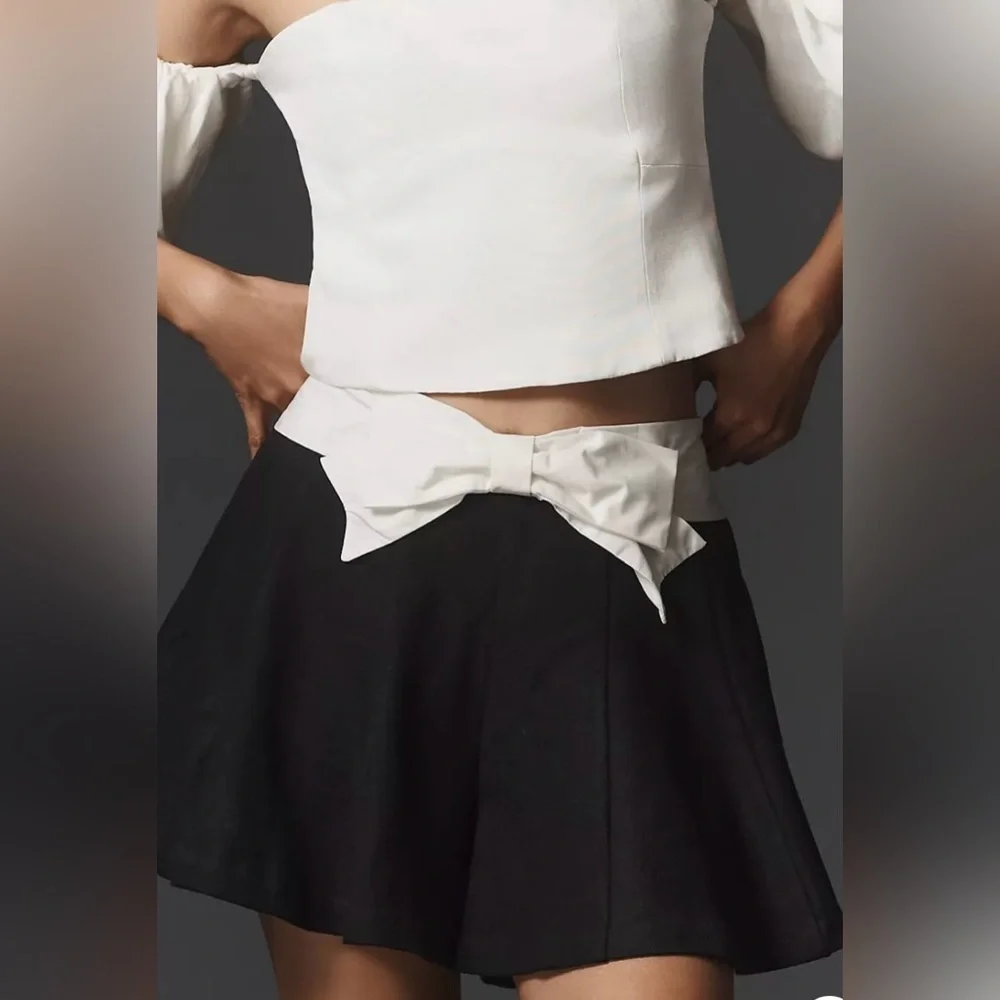 Anthropologie Maeve Black White Paneled Skirt Shorts Size [Size]